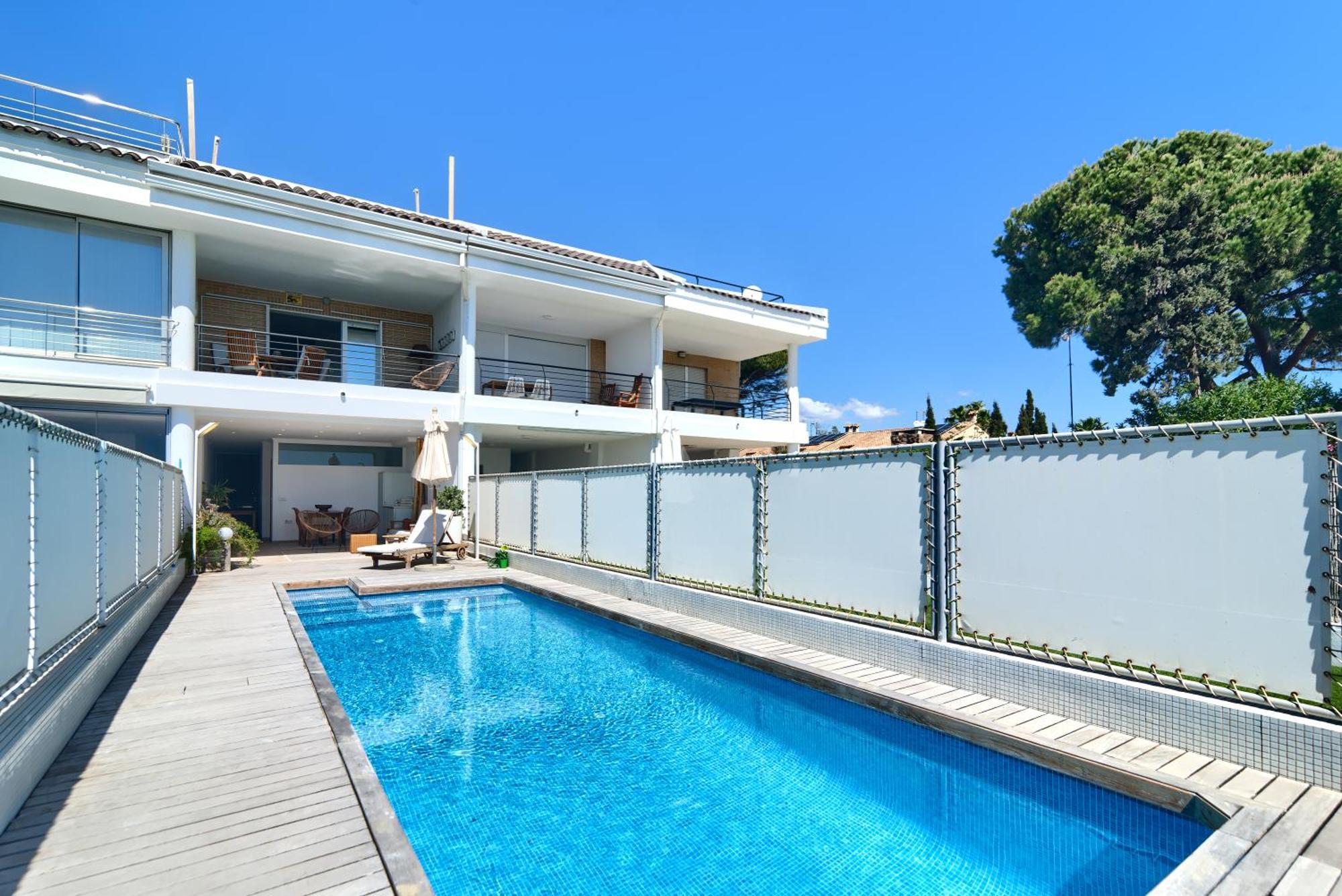 Casa Frente Al Mar Con Piscina Privada Apartment Sagunto Luaran gambar